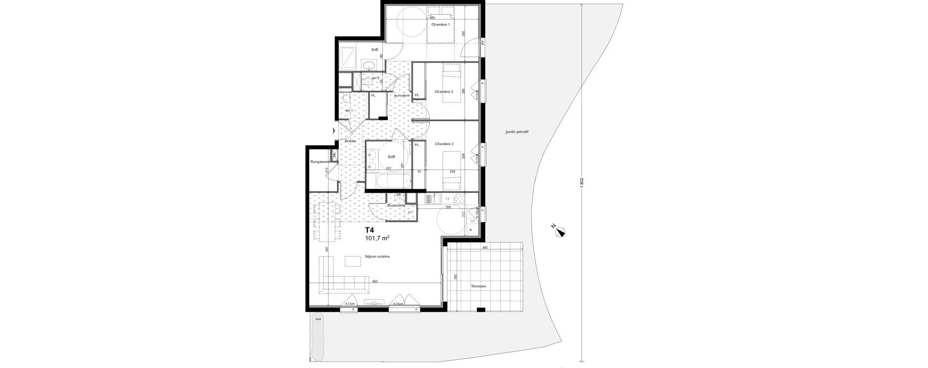 Appartement T4 de 101,70 m2 &agrave; Charbonni&egrave;res-Les-Bains Centre