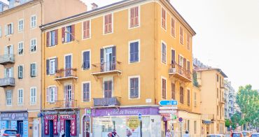 Nice programme immobilier neuf « 12 Risso » 